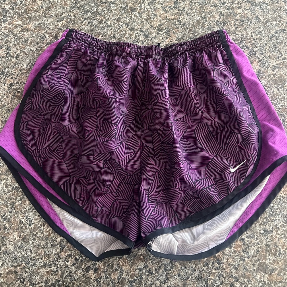 Nike Women's Geometric Purple Athletic Shorts